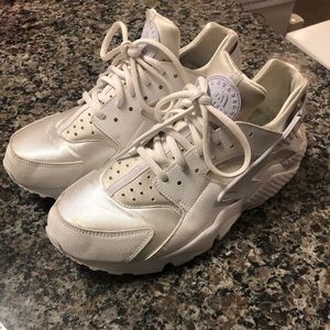Women’s Nike Huaraches
